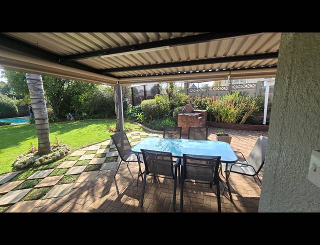 3 BEDROOM FREEHOLD FOR SALE IN BRACKENDOWNS